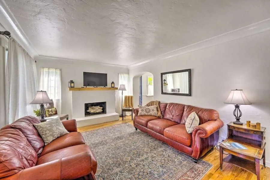 Charming Idaho Home 3 Bedroom Cottage by RedAwning