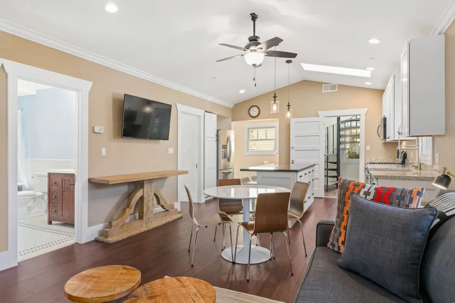 Apartment in Petaluma #140855 2 Bedrooms 1 Bathroom Apts