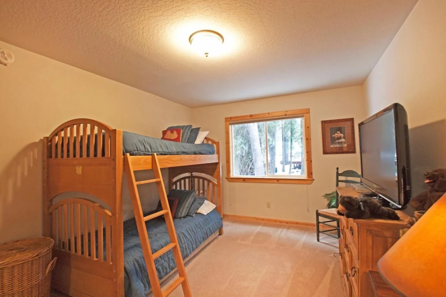 The Chalet Lani Home 799 3 Bedrooms 2 Bathrooms Home