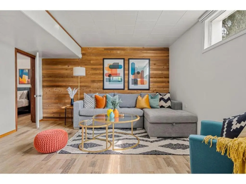 The Colour I 10 Minute To Royal Tyrrell I Sleeps 7