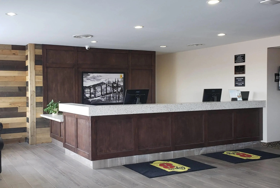 Super 8 by Wyndham Spruce Grove