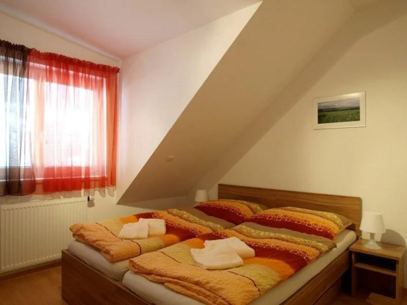 Penzion a restaurace Sklář