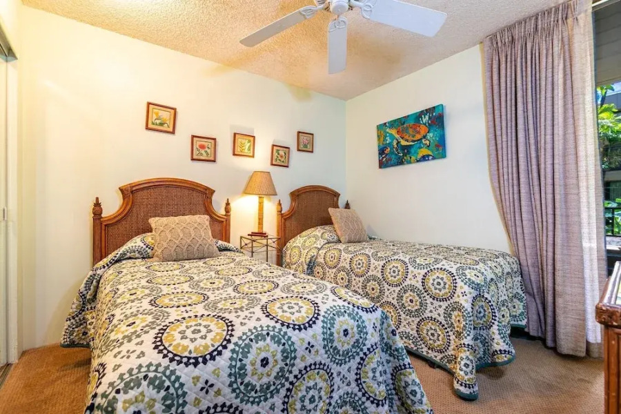 Paki Maui #420 - 1 Br condo by RedAwning