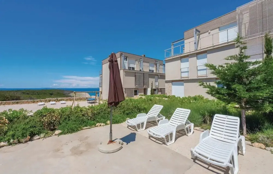 Awesome Home in Povljana With Wifi and 1 Bedrooms