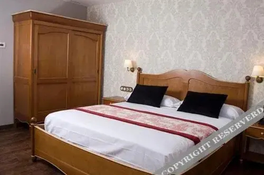 Hotel HUSA Sant Bernat