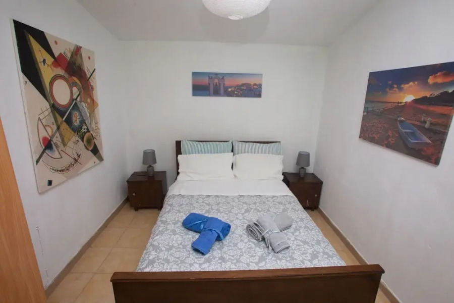 Giorgos Apartment near Airport Athens