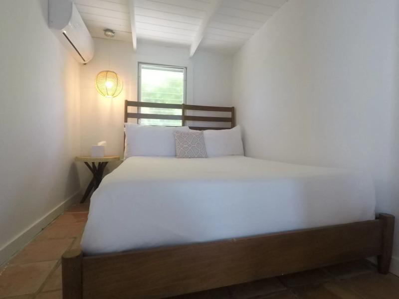 Peace & Plenty Island Cottages