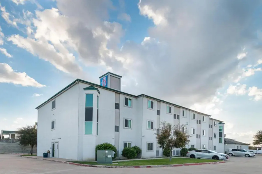 Motel 6 Weatherford, TX