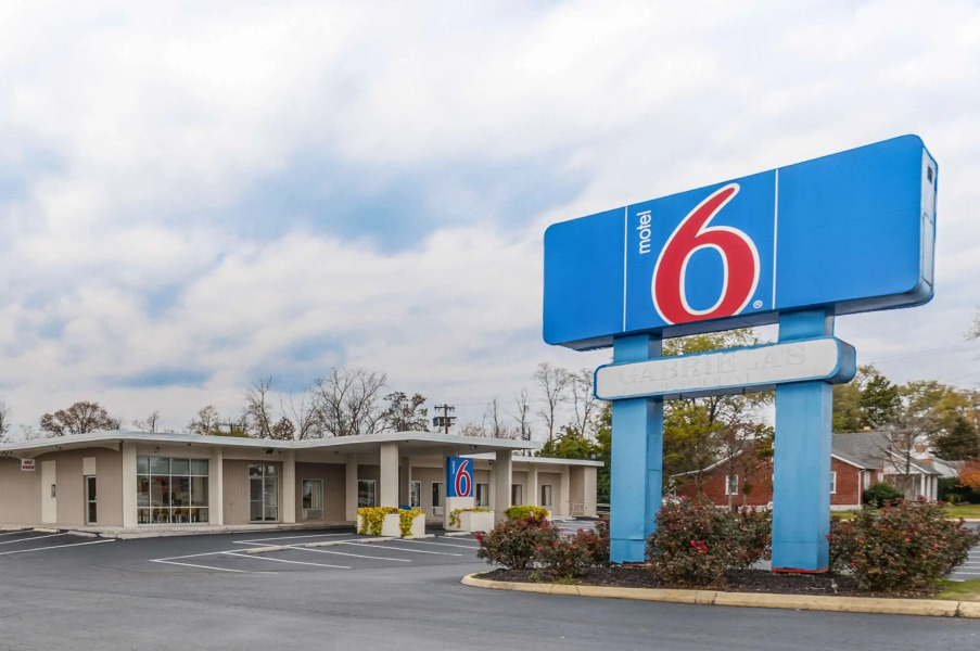 Motel 6 Winchester, VA
