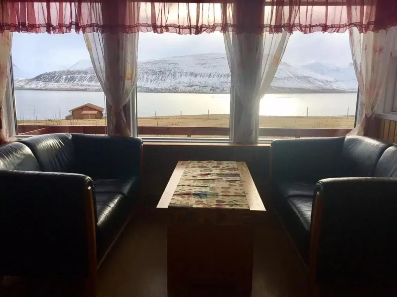 Gemlufall guesthouse