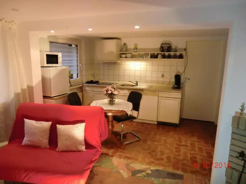 Möbliertes Apartment mit bestem Anschluss - Hangelar Mitte