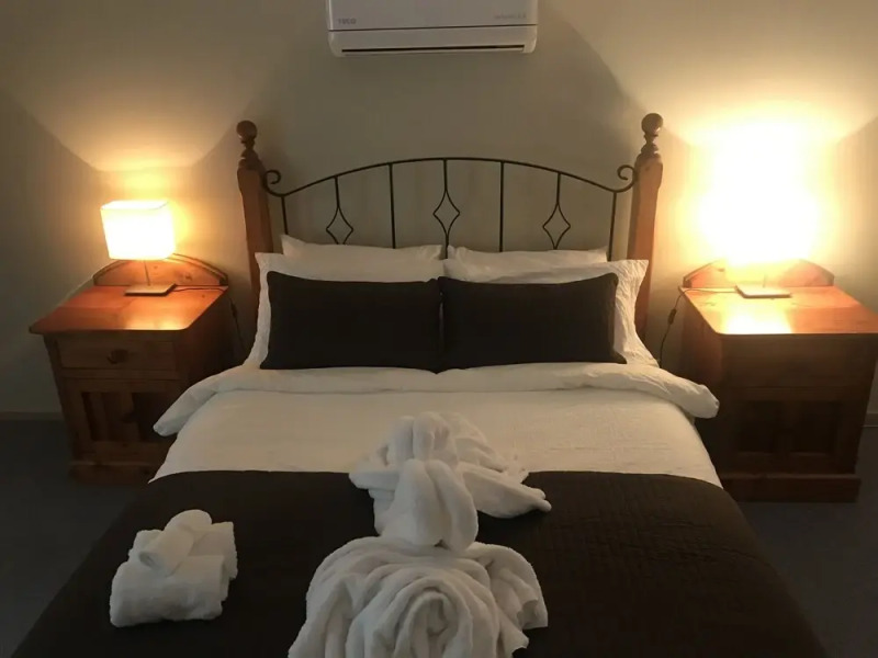 Atina Rocks Country Homestead