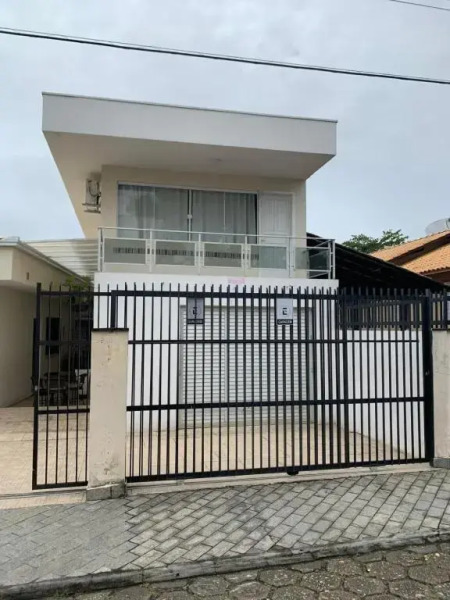 Apto e Suítes Praia do Itapocoroi