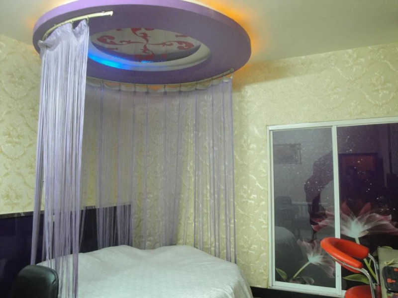 Landi Express Business Hotel