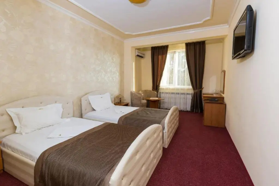 Zornica Hotel