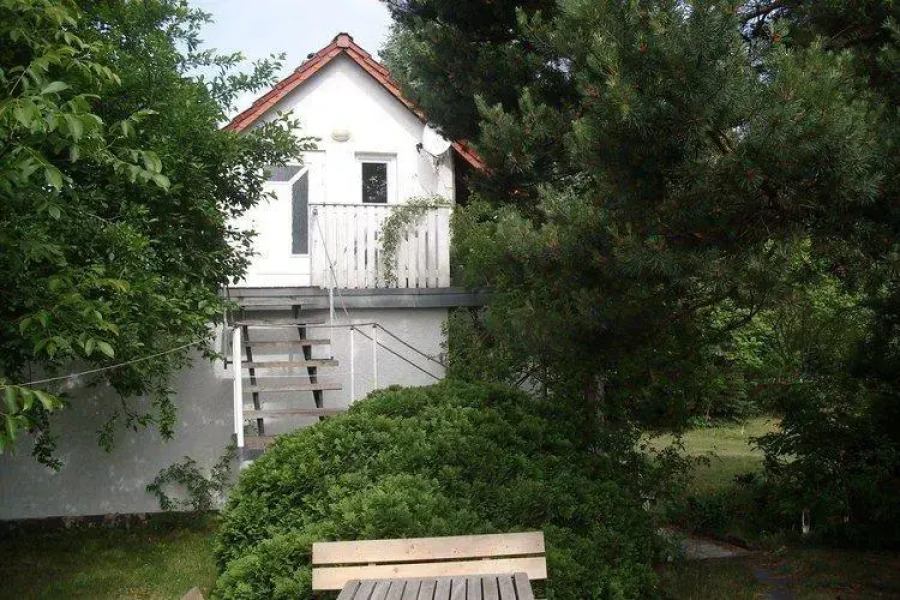 Cozy Holiday Home in Brandenburg near Lake