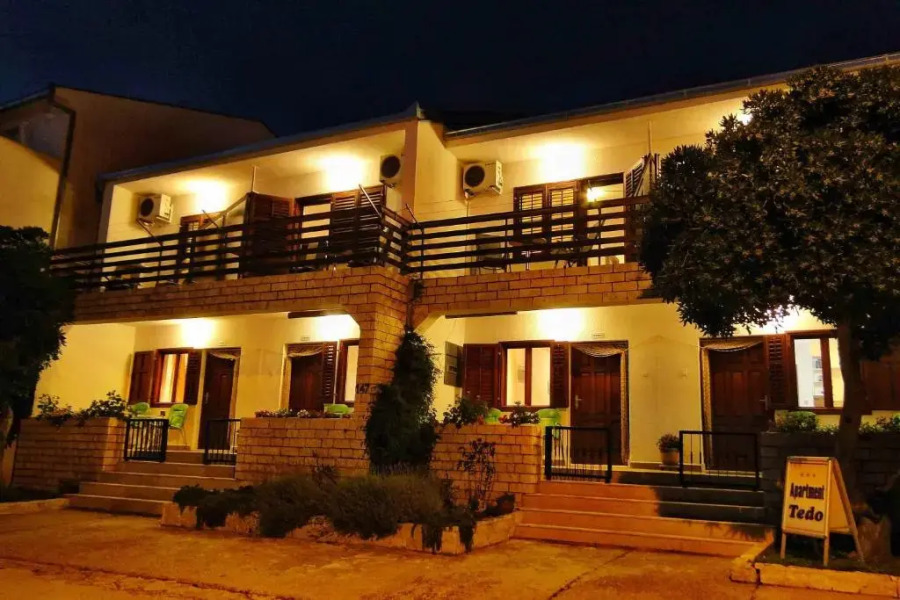 Holiday Home Apartment Tedo