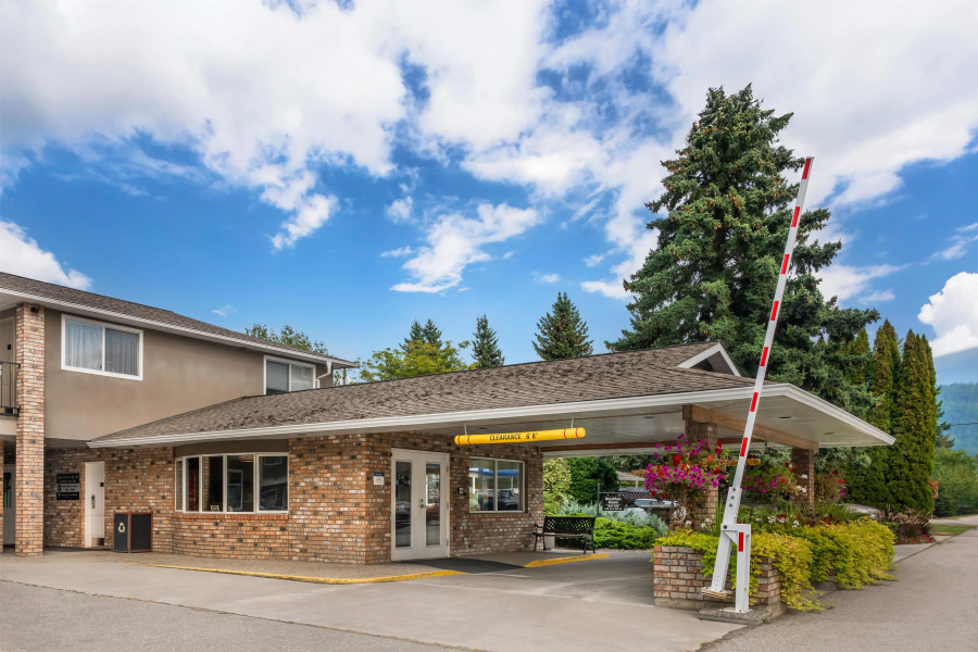 Best Western Sicamous Inn