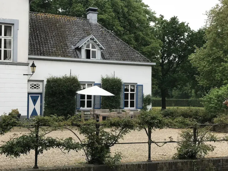 Bed & Breakfast Kasteel Ophemert