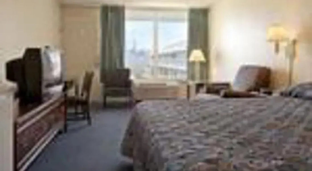 Magnuson Hotel South Hill