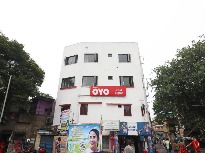 OYO 8863 Hotel Sigma