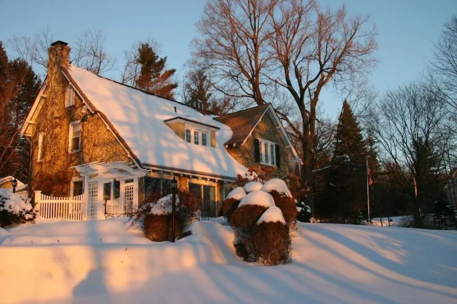 Howarth House Bed And Breakfast