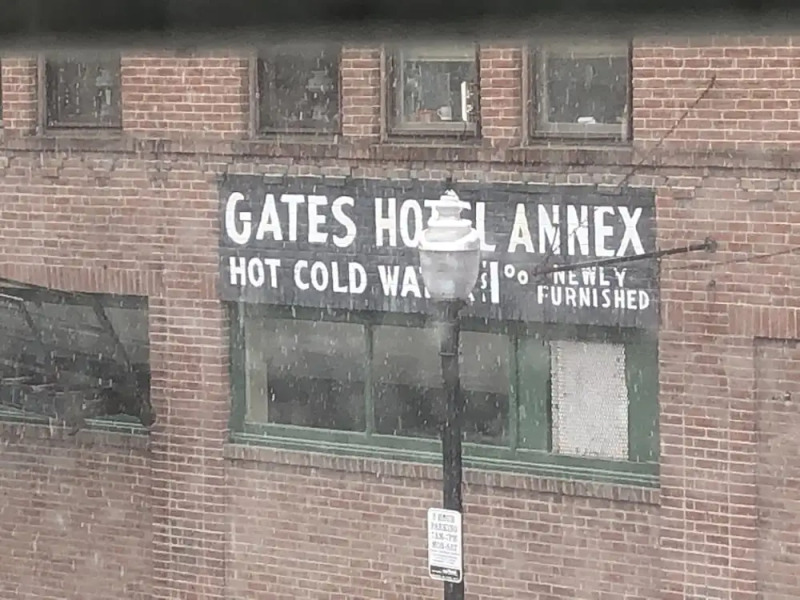 HI White River Junction The Hotel Coolidge Hostel