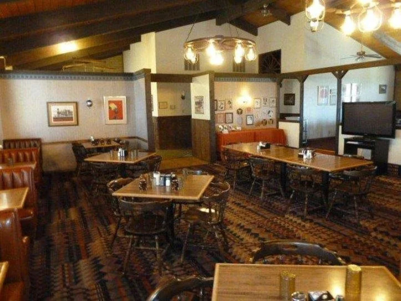 Bent's Fort at America's Best Value Inn