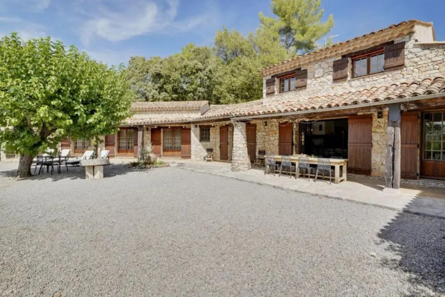 Tranquil 5-Bedroom Stone Villa with Private Pool