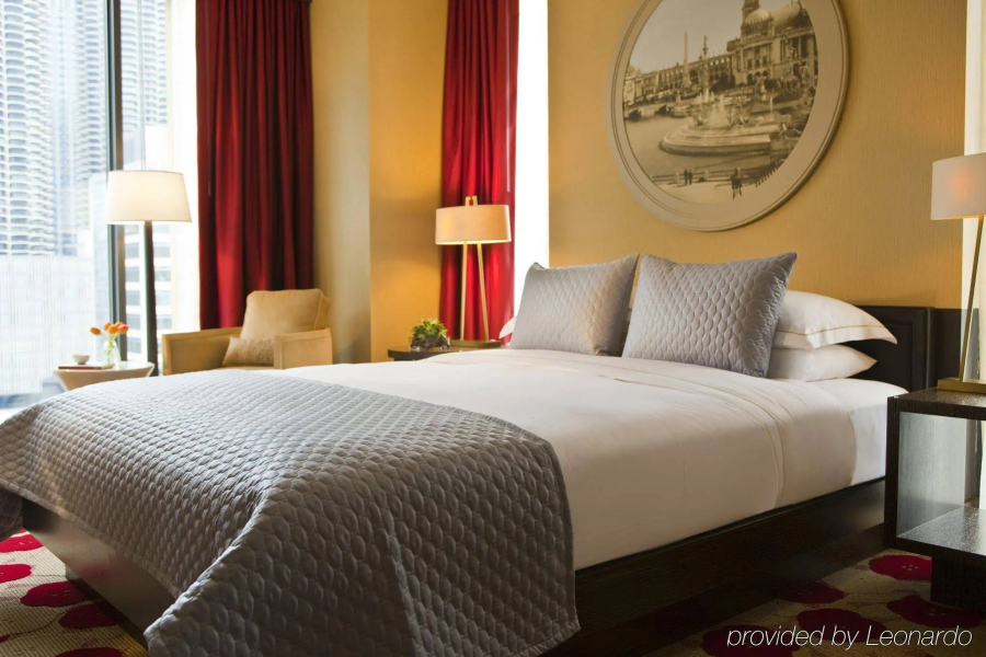The Royal Sonesta Chicago River North