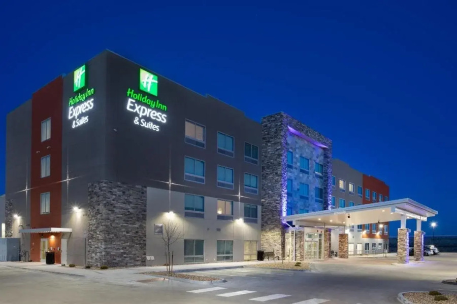Holiday Inn Express & Suites Denver Ne - Brighton by IHG