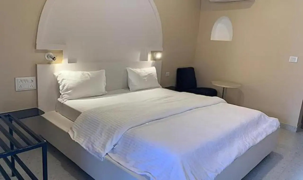 FabEscape Kautilyaa Resort With Swimming Pool