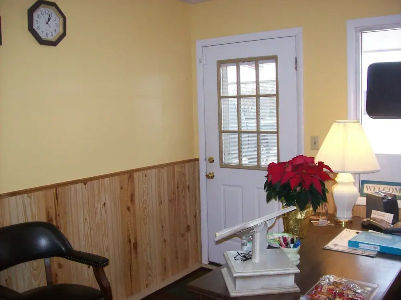 Ozark Plaza Motel & RV Park