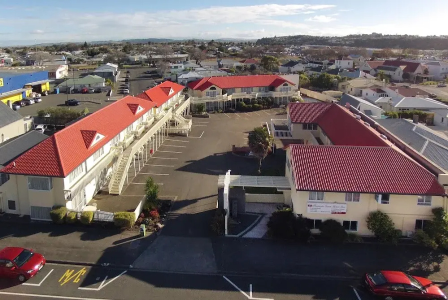 Fountain Court Motel