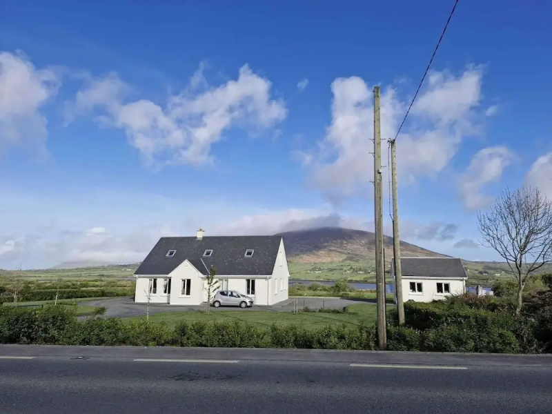 Villa Daffodil - Sleeps 2 & Stunning Seaside Views