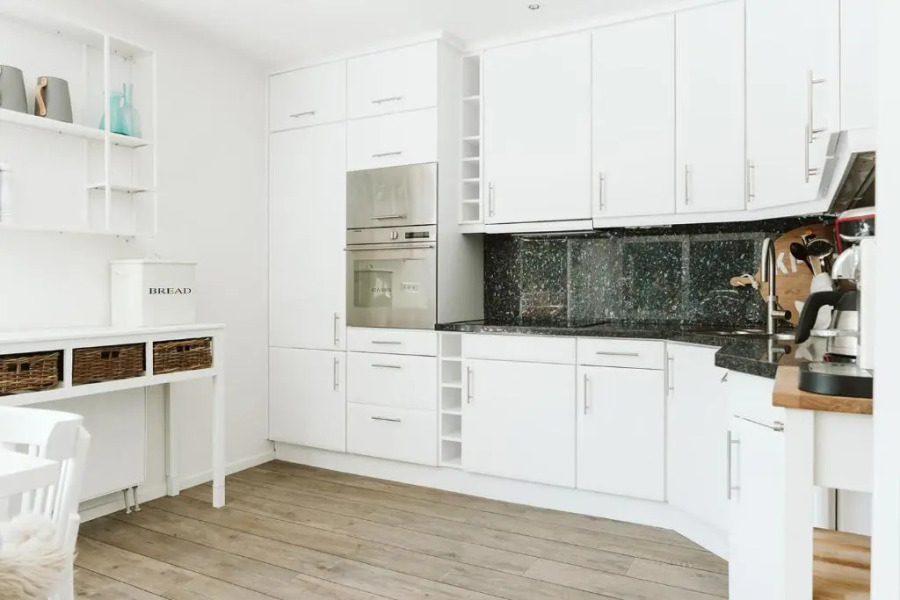 West Nieuwlandseweg 25A - Ouddorp - with Pool - NOT FOR COMPANIES