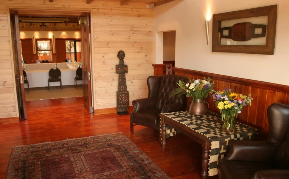 Tau Game Lodge