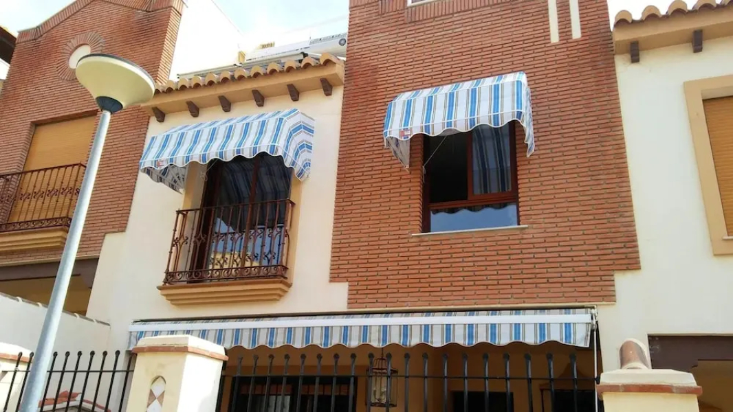 House with 4 Bedrooms in Almayate, with Wonderful Sea View, Private Pool, Terrace - 1 Km From the Beach