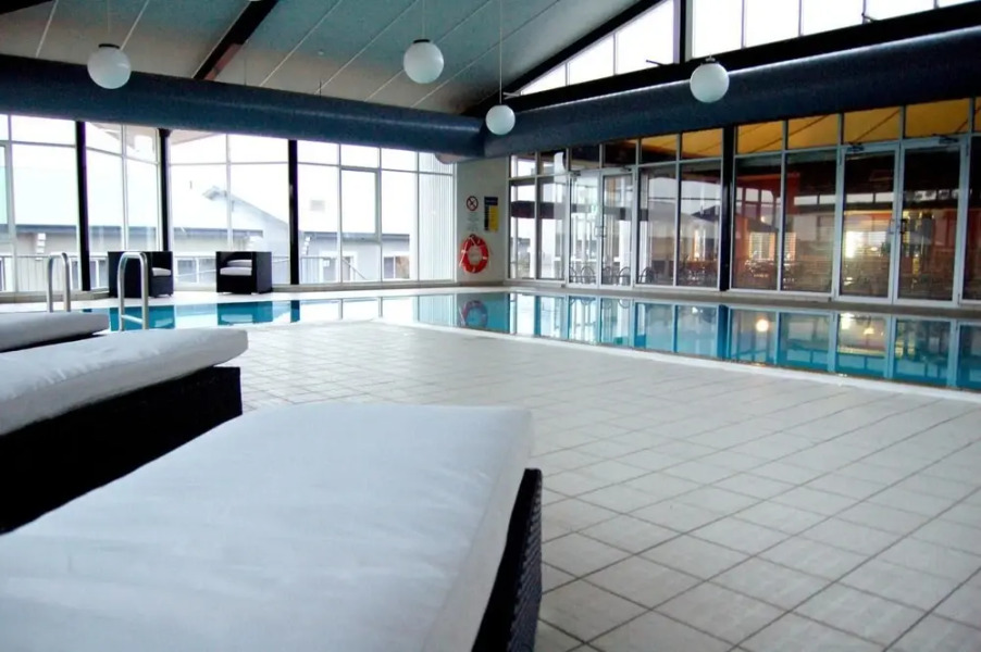 Horizons 418 - Lake Jindabyne Waterfront