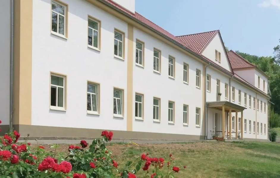 Amazing Apartment in Bad Liebenstein With 1 Bedrooms and Wifi