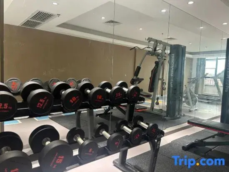 Kelly Garden Hotel (Changjiang County Government Branch)