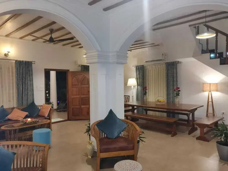 Elegant Holiday Homes