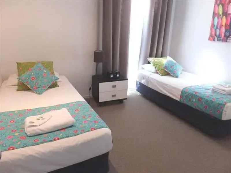 The Shores Holiday Apartments