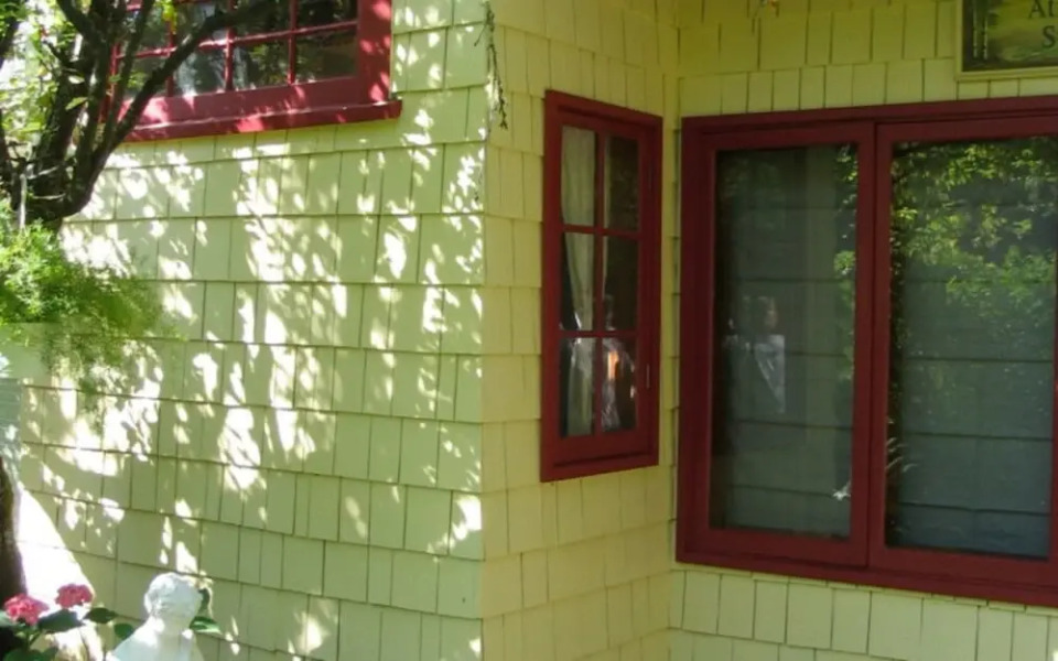 McKenzie River Inn B&B and Cabins