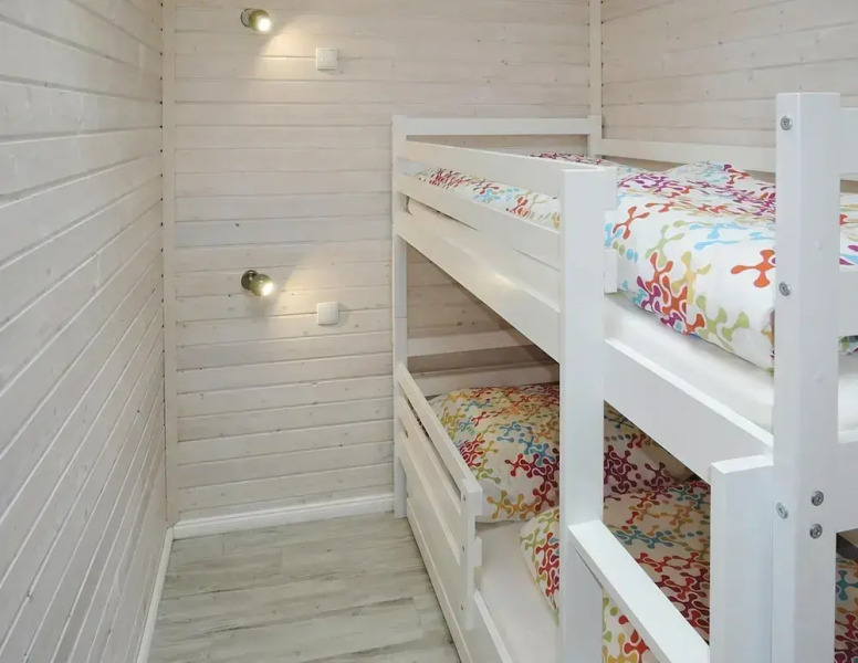 A Comfortable Holiday Home With a Swimming Pool and Jacuzzi in Miedzywodzie