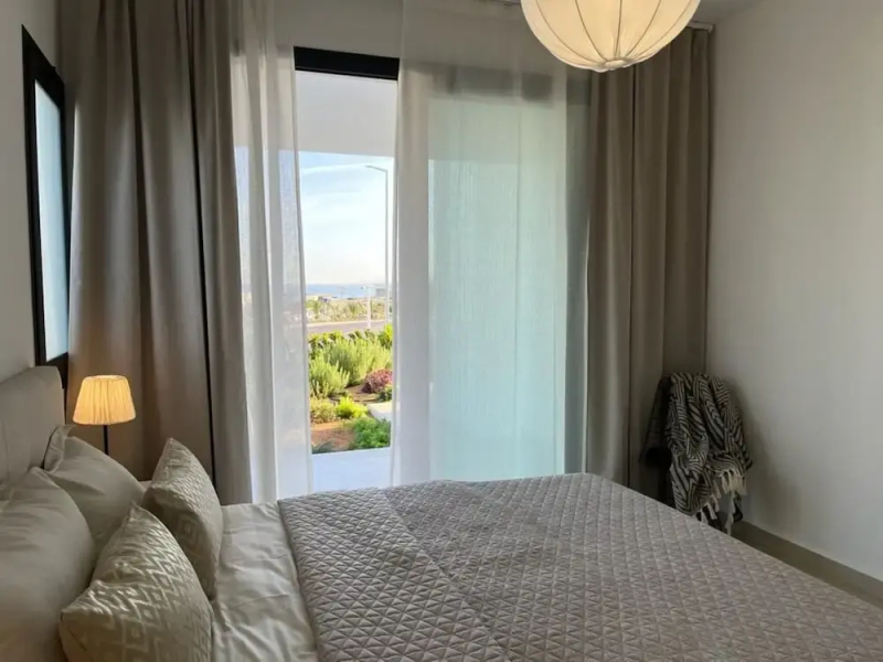 Lovely and Stylish Apartment With Calming Garden View