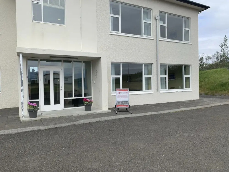 Отель Hlín Guesthouse