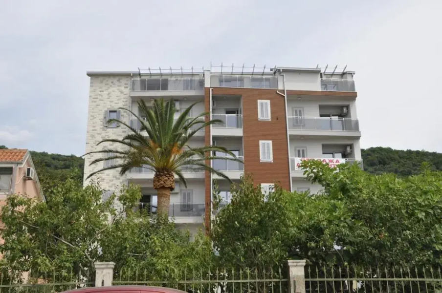 Admiral Gallery Apartments