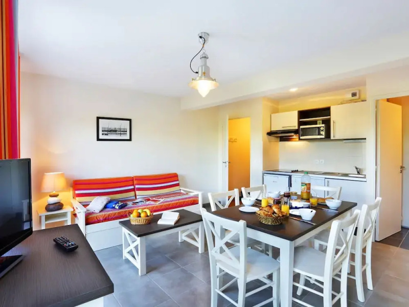 Modern Apartment in a Port Town Near the bay of Morlaix