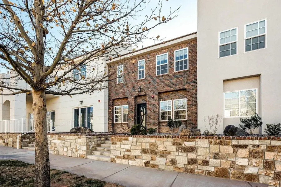 Zion's Haven #f4 4 Bedroom Townhouse